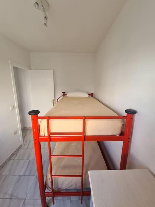 Nice Beachside 2-Bd Apt Near Barcelona Cunit Exterior foto