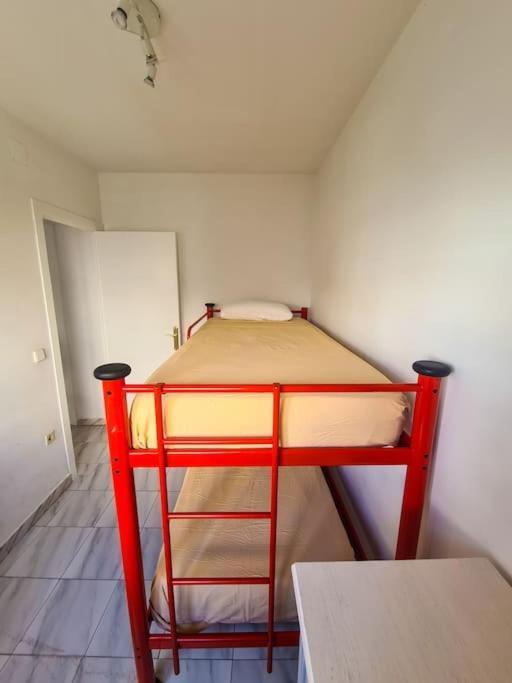Nice Beachside 2-Bd Apt Near Barcelona Cunit Exterior foto